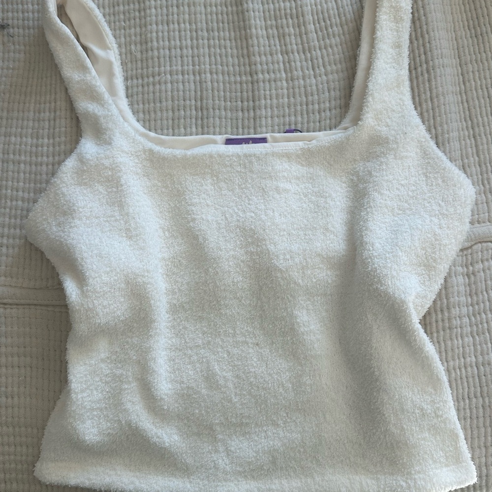 YITTY Pet me Tank top